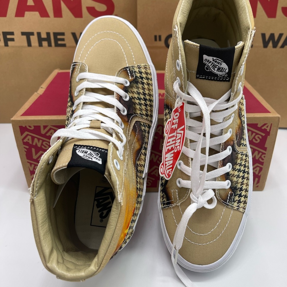 Vans WMNS Sk8-Hi Bolt (Big Reveal) Taos Taupe Sneakers 
 Houndstooth Pattern - Picture 12 of 16